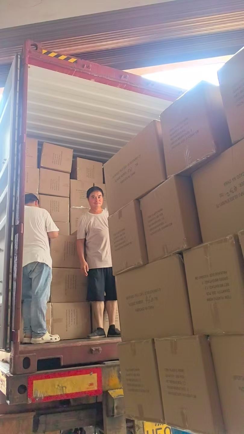 Carregamento do container de móveis